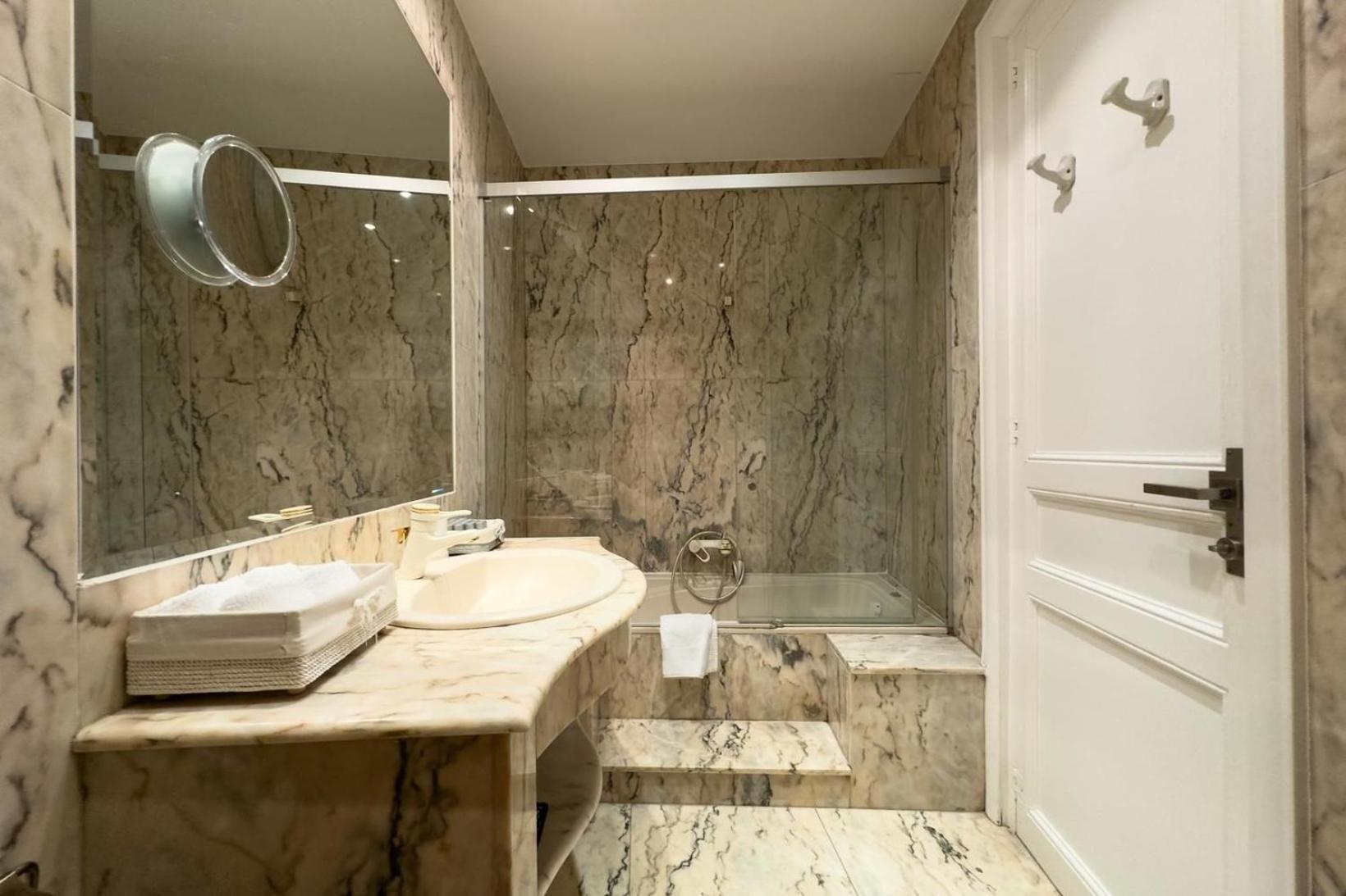 Fuer 5 Personen Ca 80 Qm In Barcelona-eixample, Costa Brava Costa Del Maresme Apartamento Barcelona