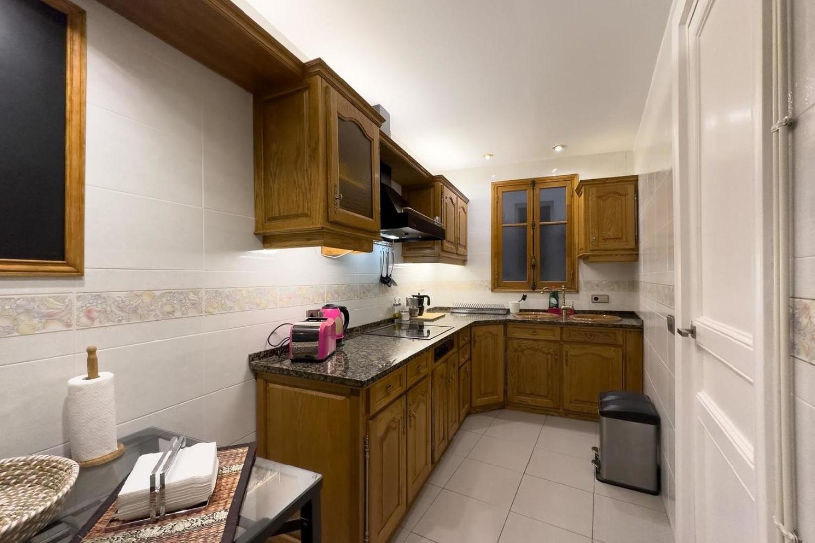 Fuer 5 Personen Ca 80 Qm In Barcelona-eixample, Costa Brava Costa Del Maresme Apartamento Barcelona